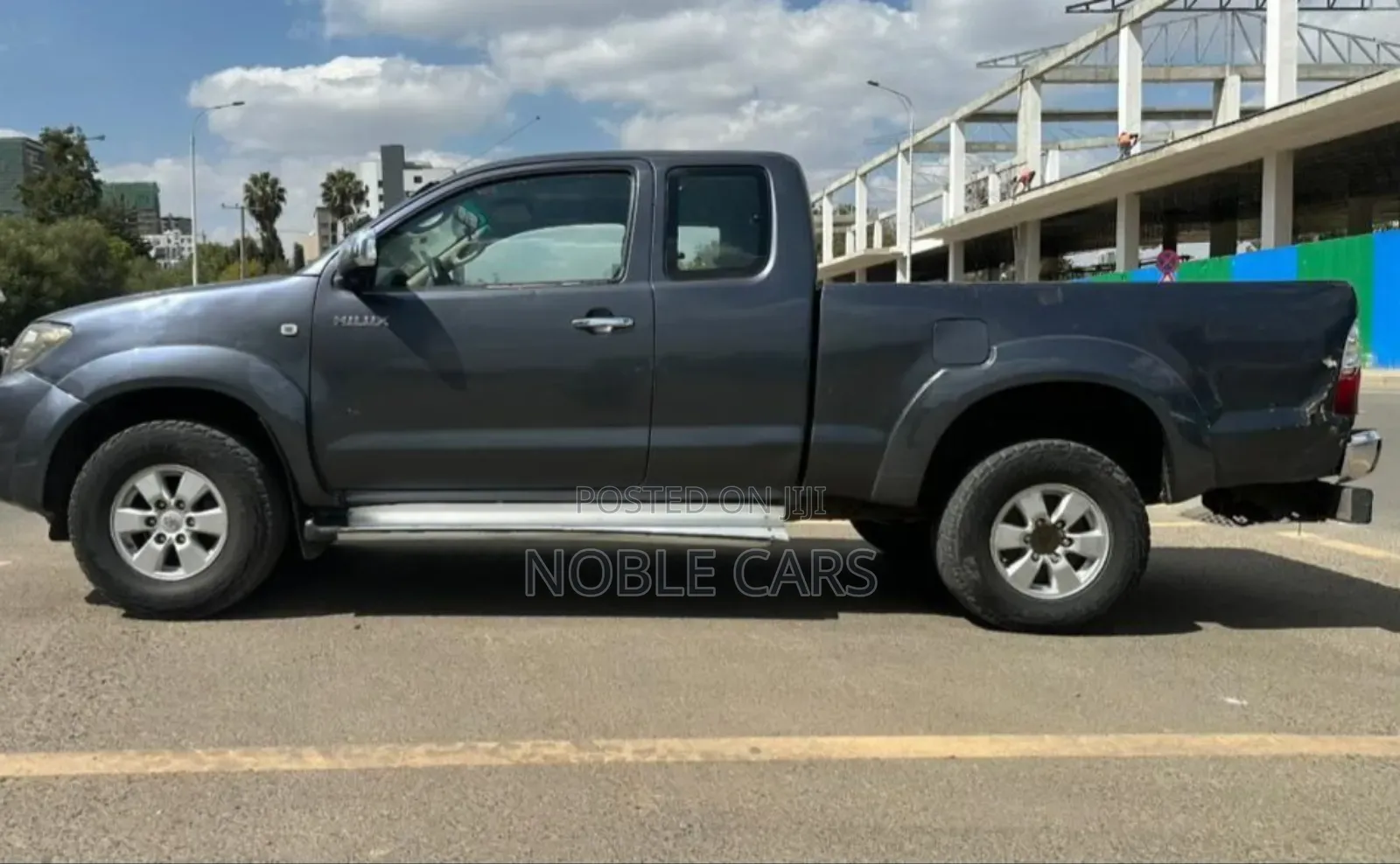 Toyota Hilux 2011 Gray