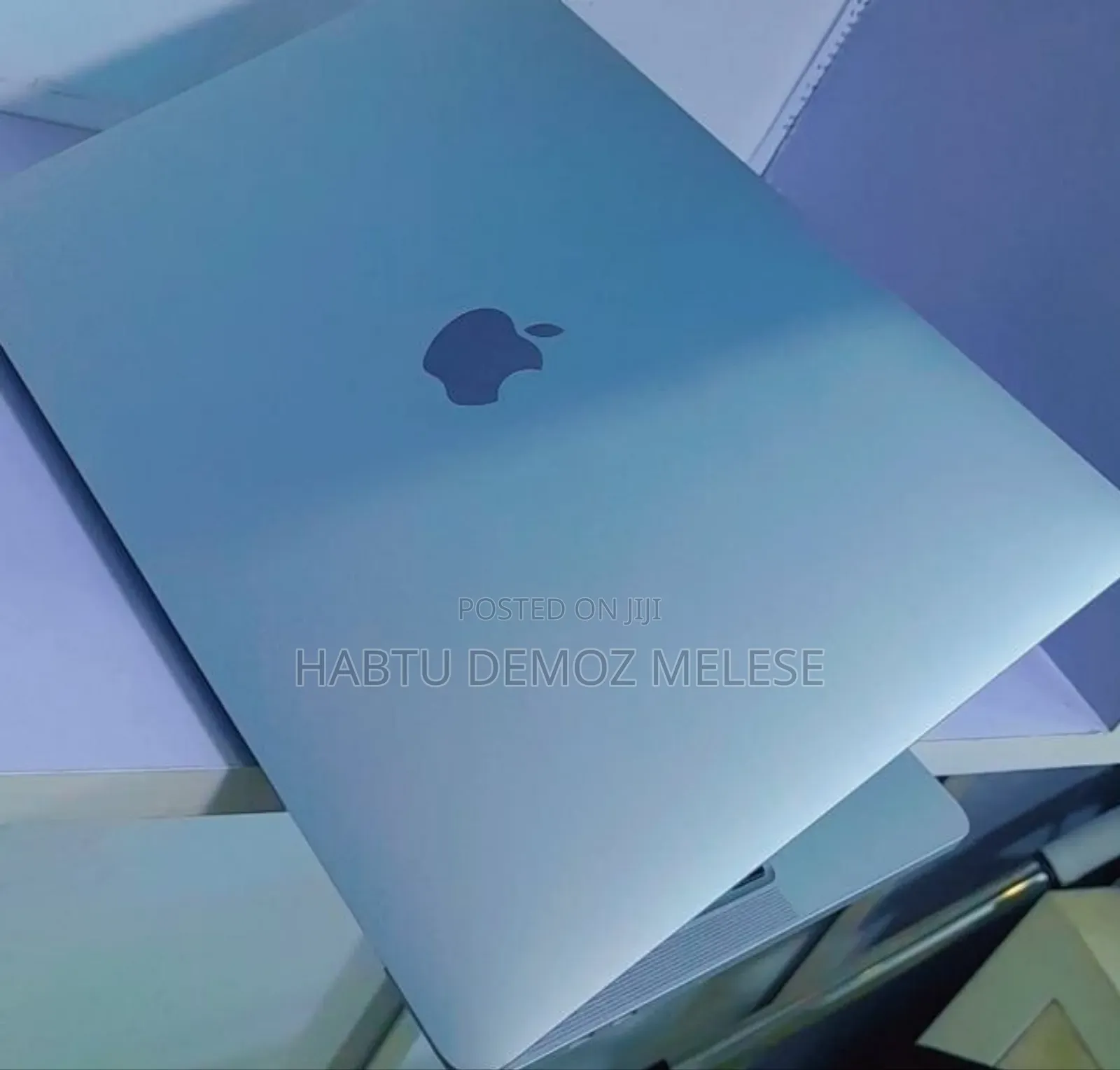 New Laptop Apple MacBook Air 2022 M2 8GB Intel Core I7 SSD 256GB