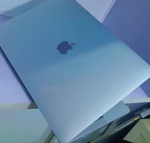 New Laptop Apple MacBook Air 2022 M2 8GB Intel Core I7 SSD 256GB