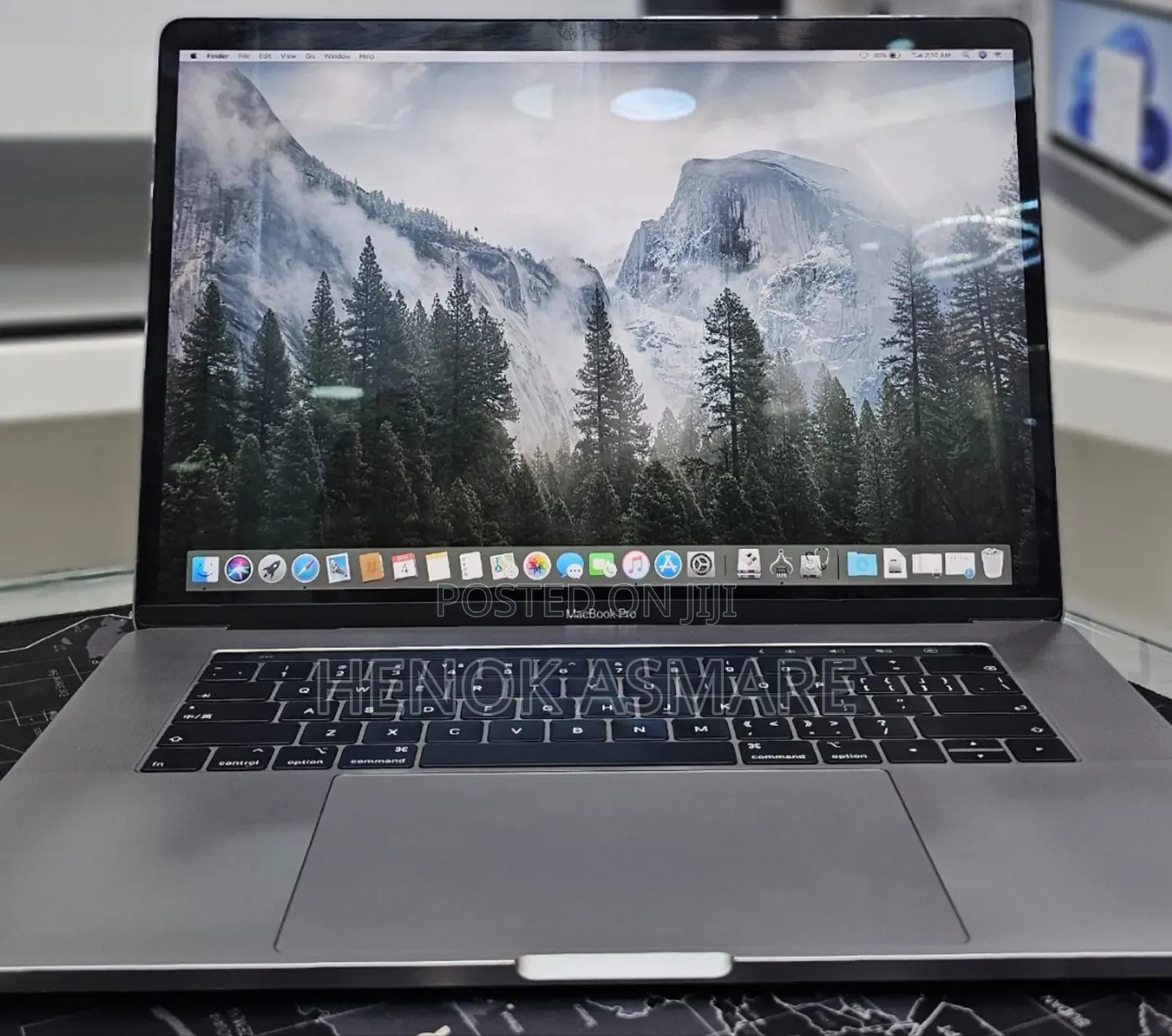 New Laptop Apple MacBook Pro 2019 16GB Intel Core I9 SSD 512GB
