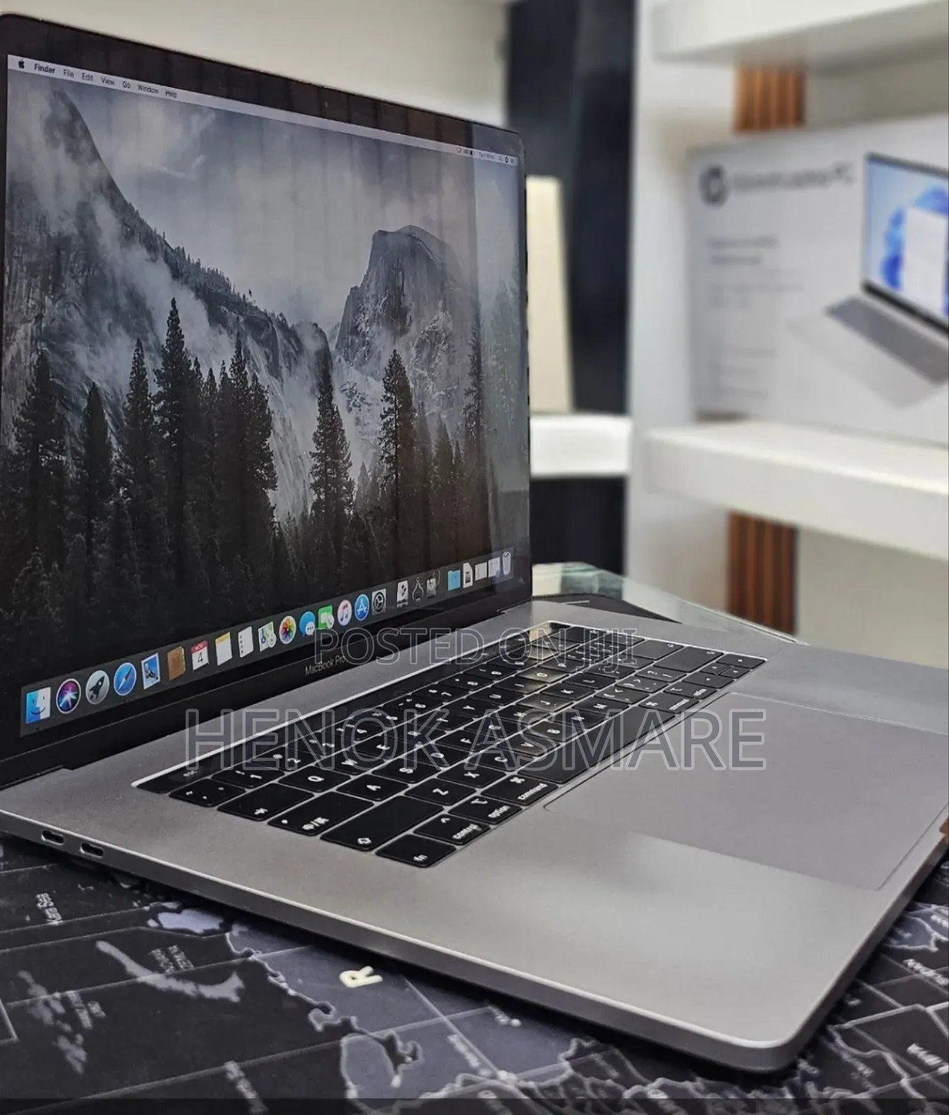 New Laptop Apple MacBook Pro 2019 16GB Intel Core I9 SSD 512GB