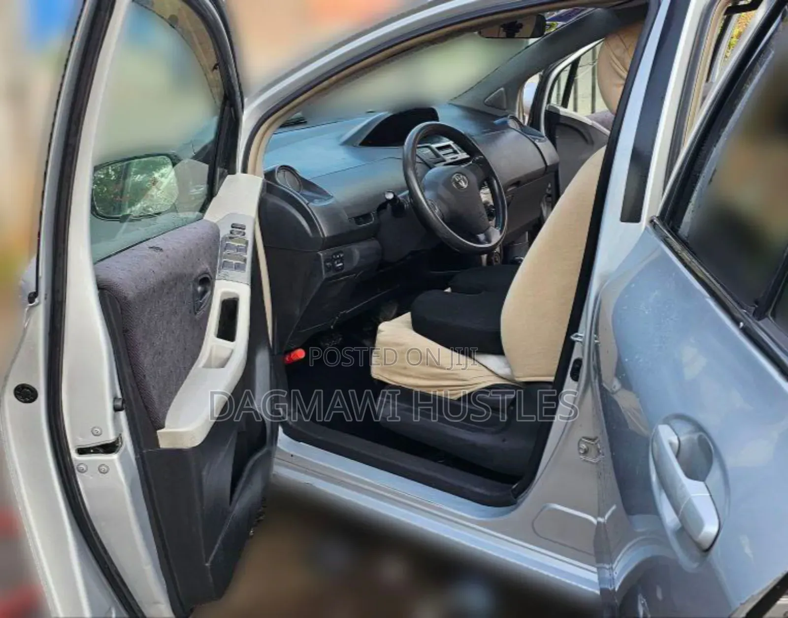 Toyota Yaris 2010 Silver