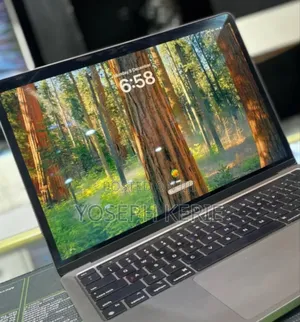 New Laptop Apple MacBook Pro 2022 M2 16GB Apple M2 SSD 256GB