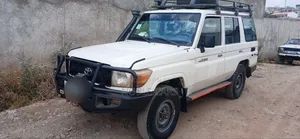 Toyota Land Cruiser 2015 White