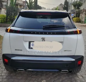 Peugeot 2008 2021 White