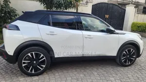 Peugeot 2008 2021 White