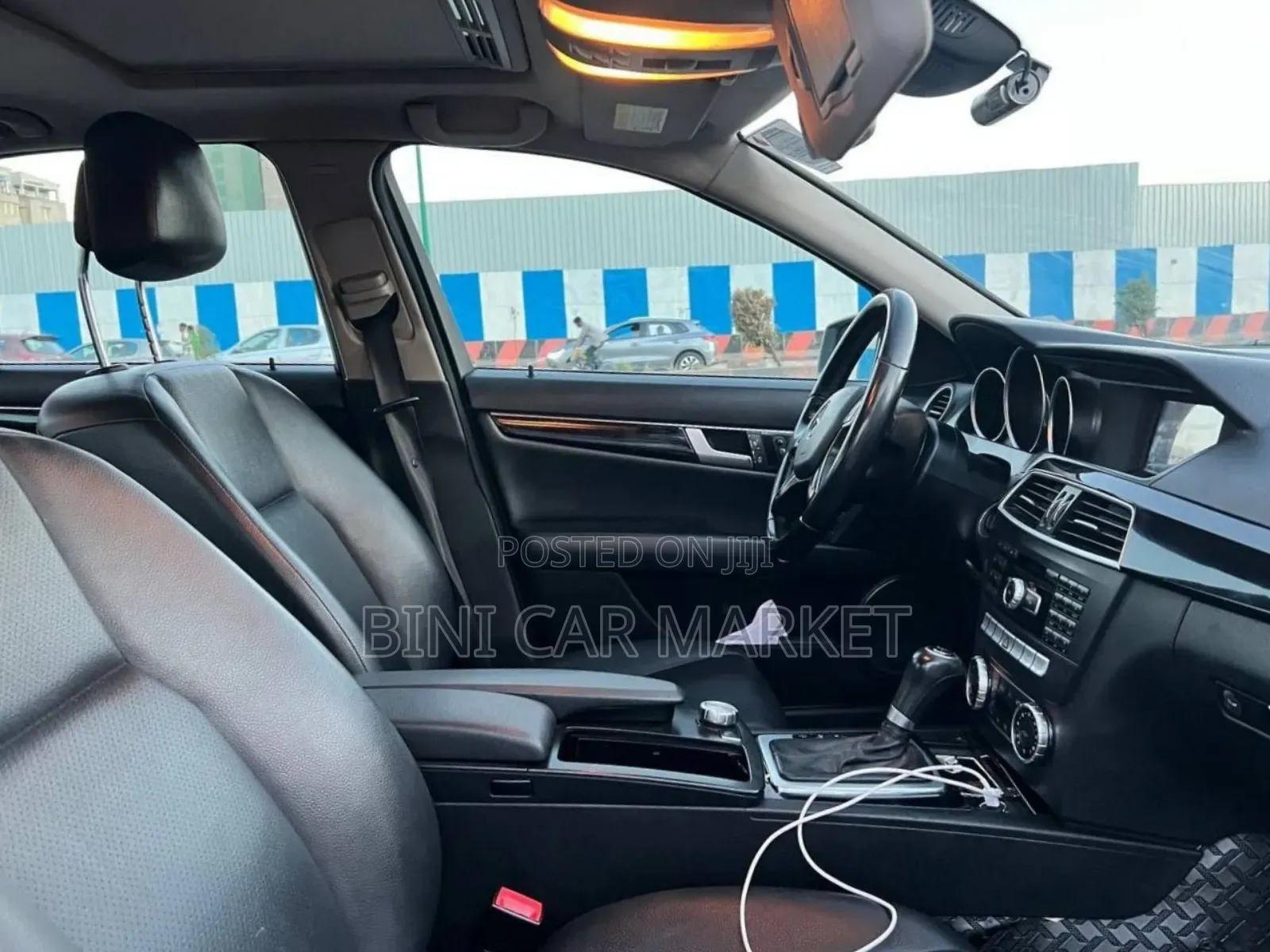 Mercedes-Benz C200 2012 Gray