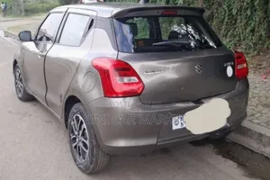 Suzuki Swift 2022 Teal