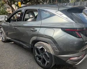 Hyundai Tucson 2023 Gray