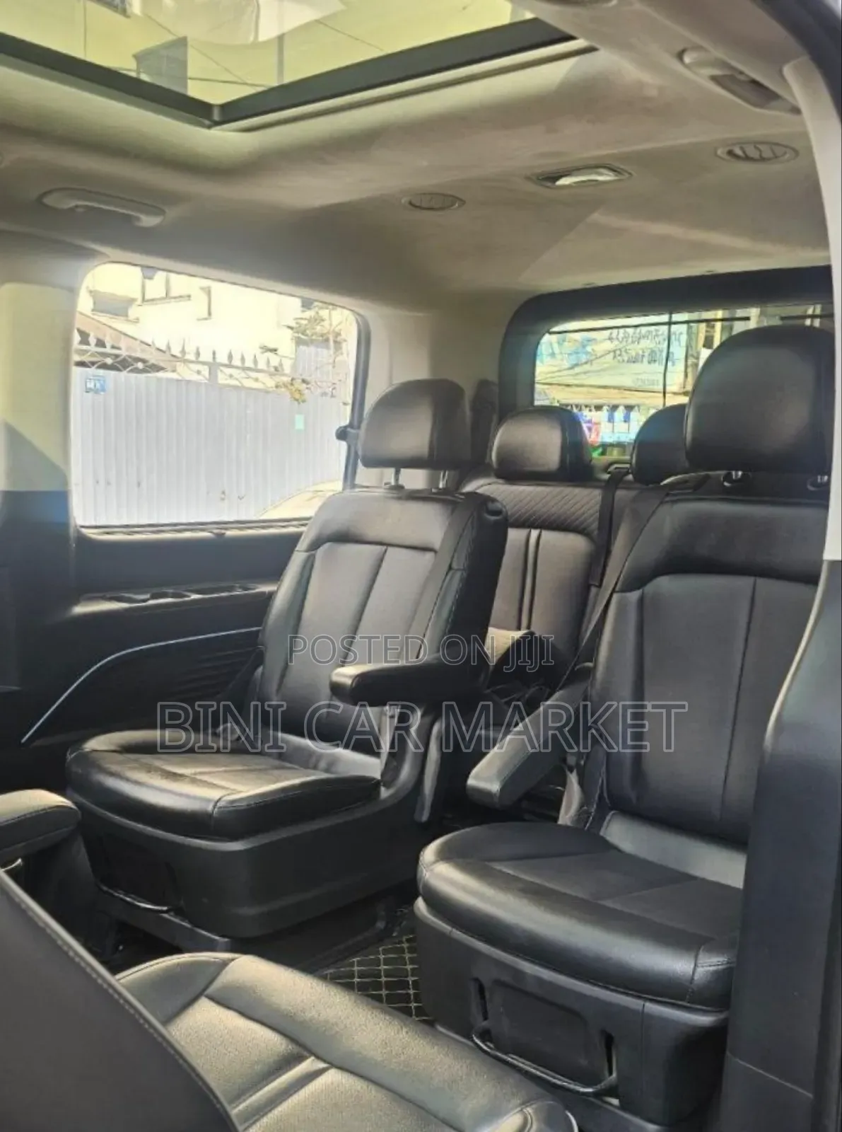 Hyundai Staria 2022 Gray