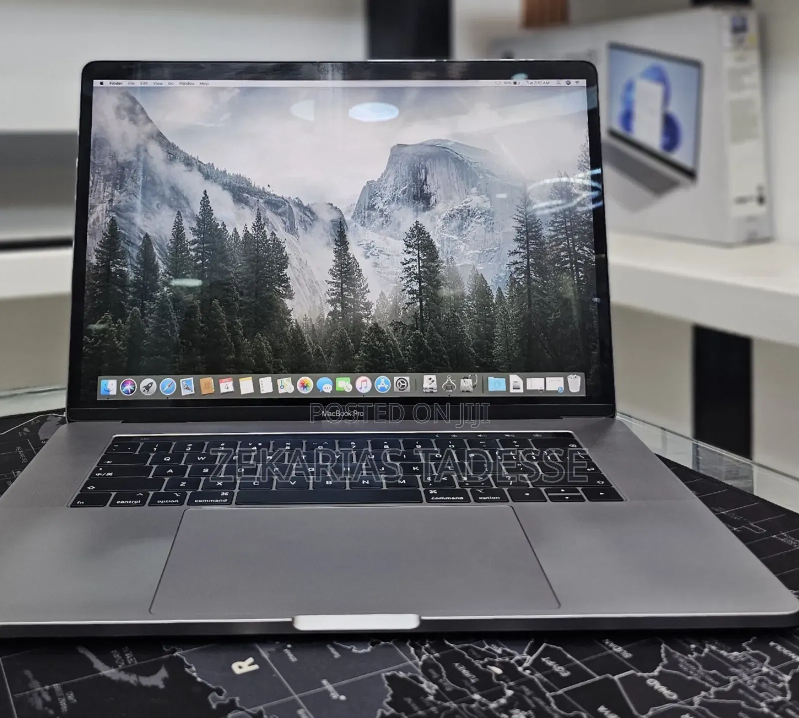 New Laptop Apple MacBook Pro 2019 16GB Intel Core I9 SSD 512GB