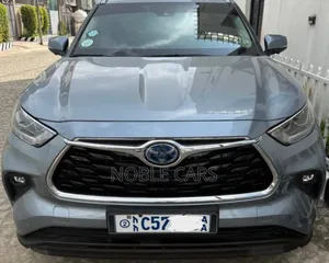 Toyota Highlander Hybrid 2023 Gray