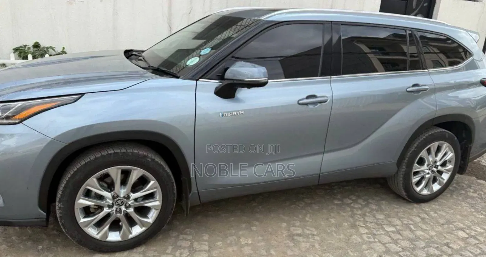 Toyota Highlander Hybrid 2023 Gray
