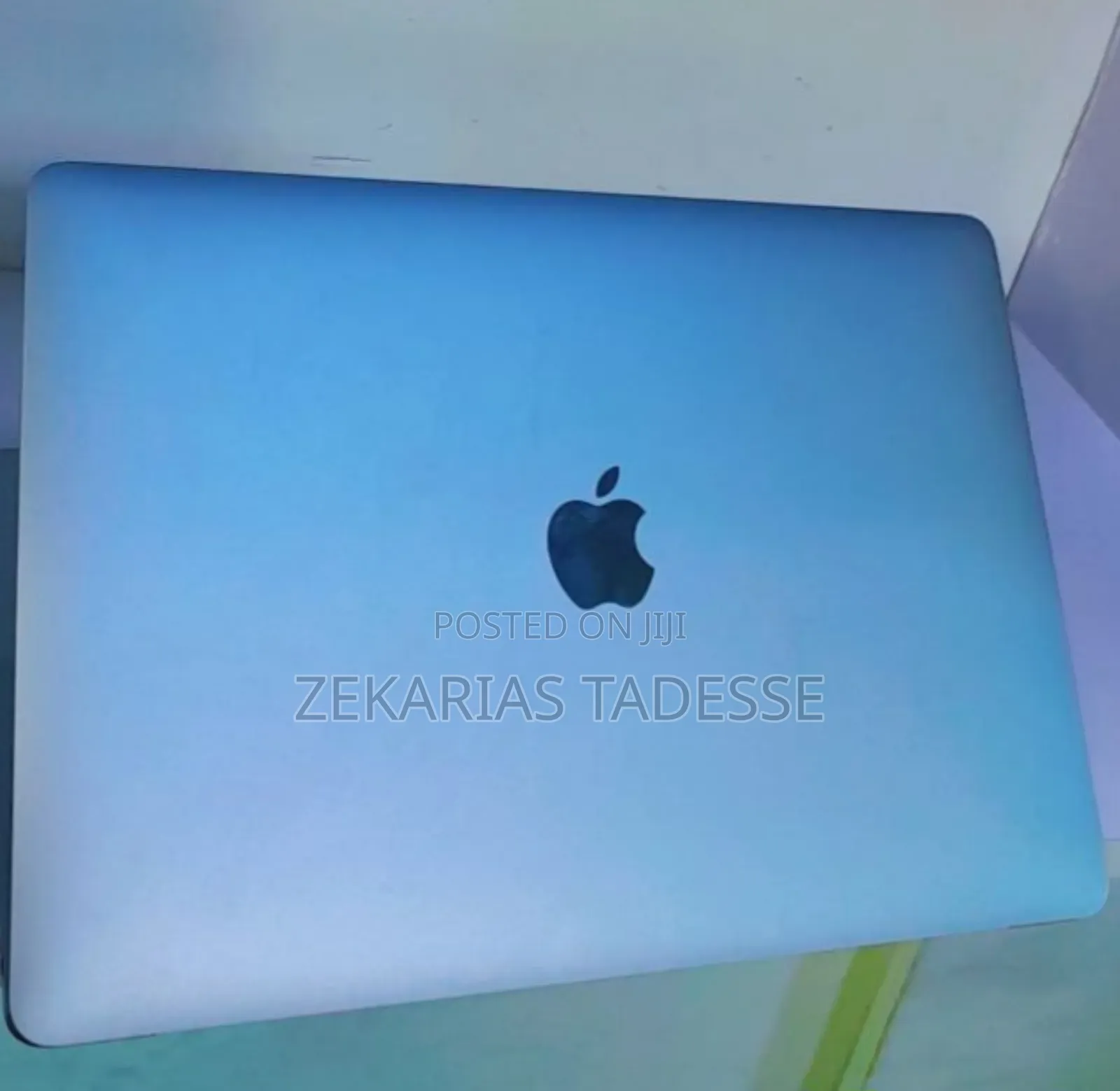 New Laptop Apple MacBook Air 8GB Apple M1 SSD 256GB