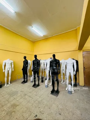 Mannequins የቡቲክ አሻንጉሊት