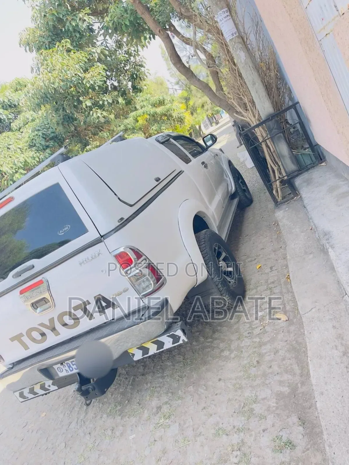 Toyota Hilux 2013 White