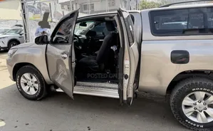 Toyota Hilux 2019 Gold