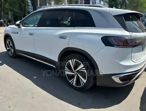 Volkswagen ID.6 2023 White