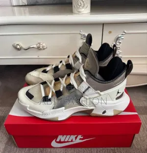 Photo - Nike Jordan5 Coconut Khaki’ Basketball Shoes