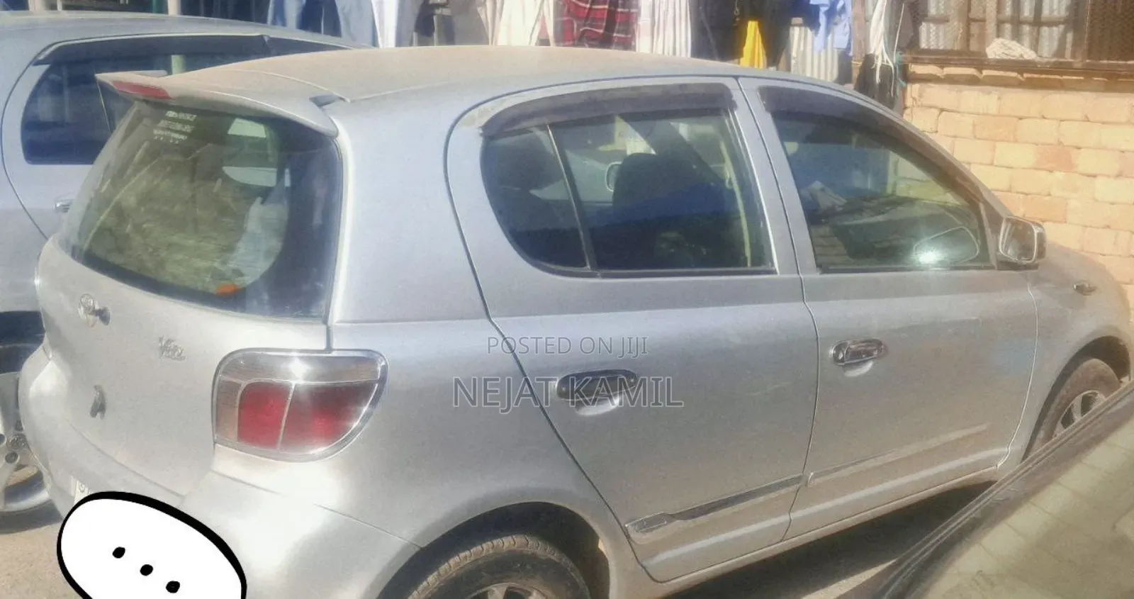 Toyota Vitz 2001 Silver