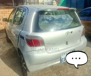 Toyota Vitz 2001 Silver