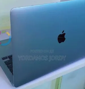 Photo - New Laptop Apple MacBook Air 2020 M1 8GB Apple M1 SSD 256GB