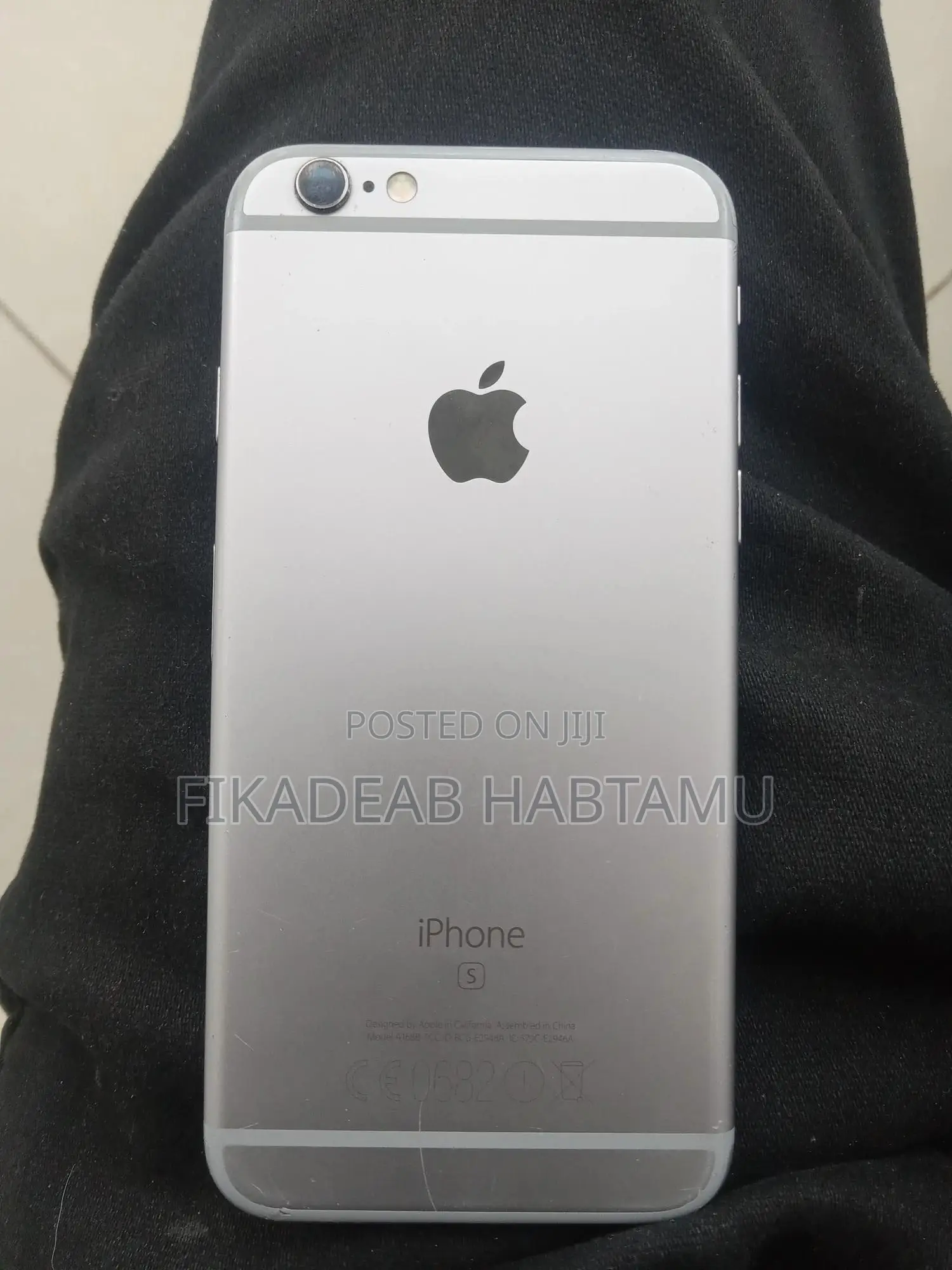 Apple iPhone 6s 32 GB Gray