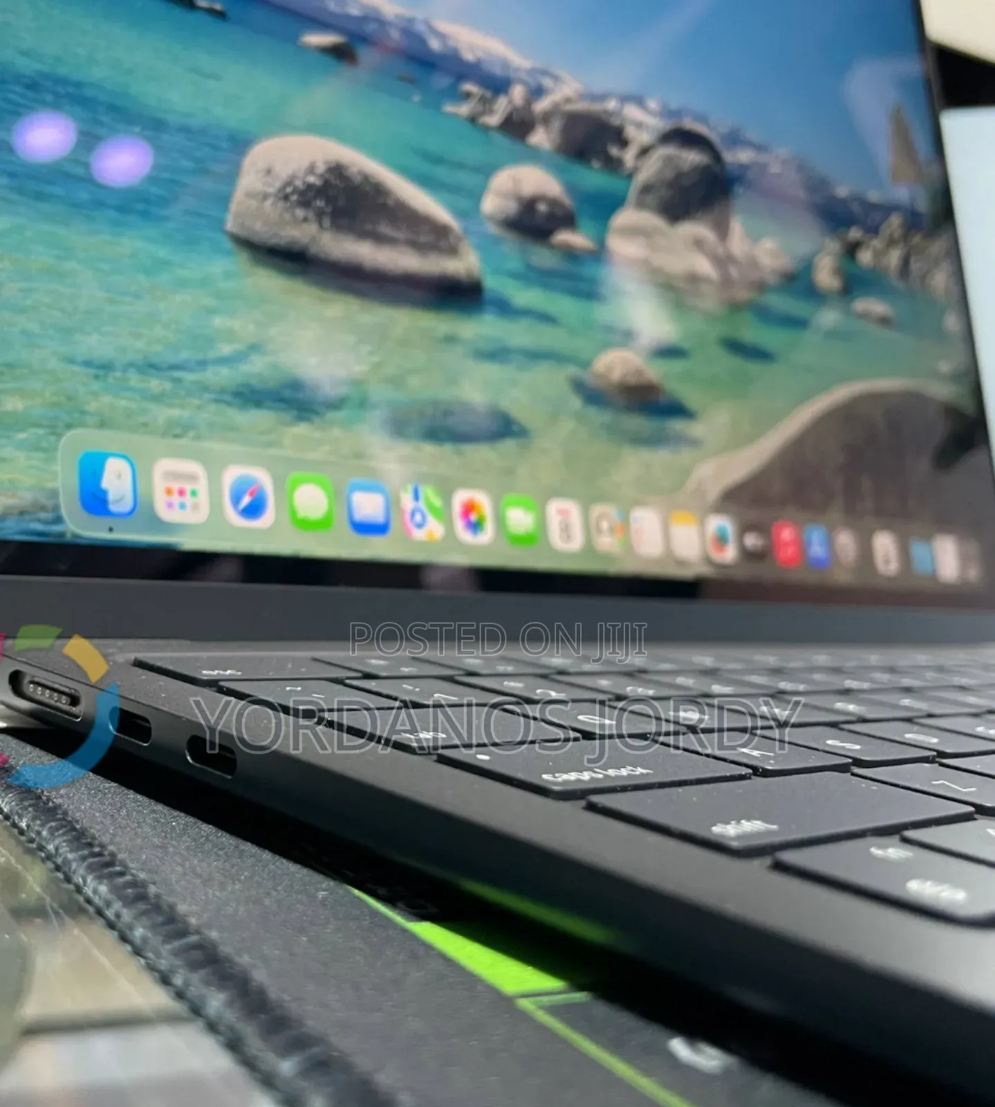 New Laptop Apple MacBook Air 2024 M3 13-Inch 8GB Apple M3 SSD 256GB