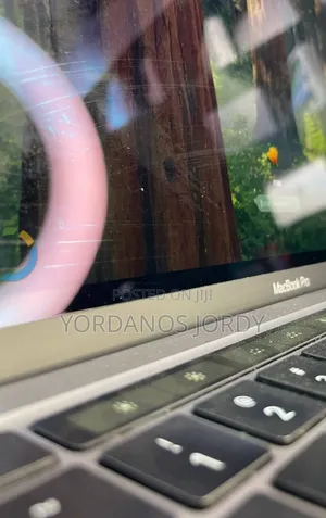 New Laptop Apple MacBook Air 2022 M2 16GB Apple M2 SSD 256GB