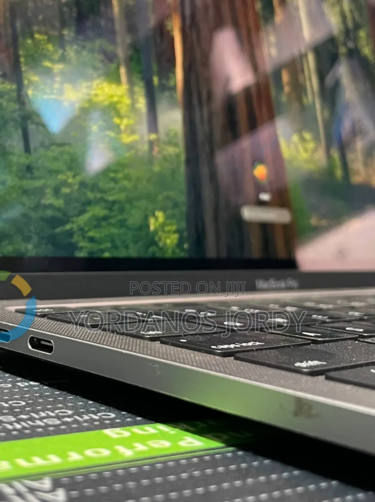 New Laptop Apple MacBook Air 2022 M2 16GB Apple M2 SSD 256GB