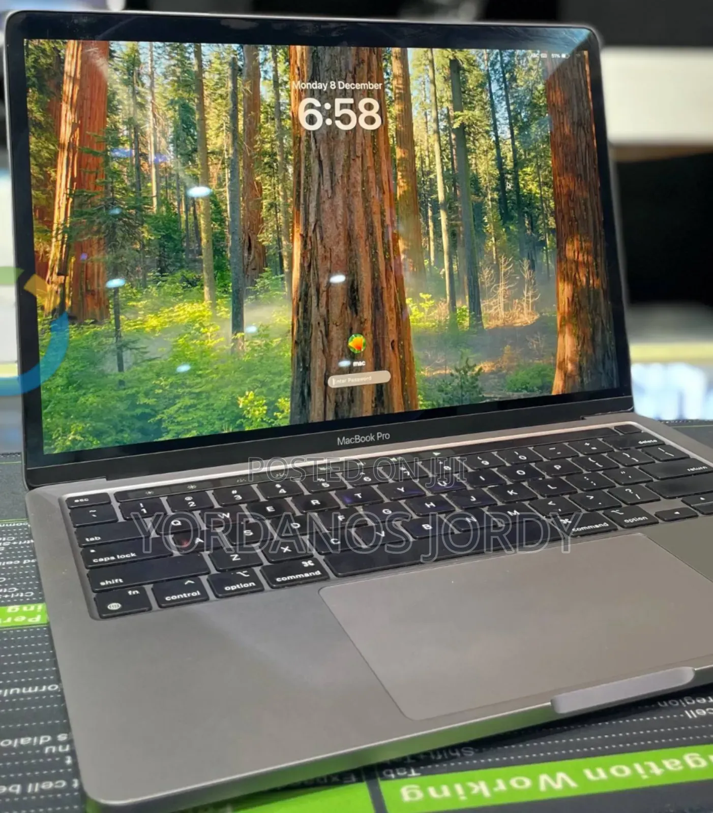 New Laptop Apple MacBook Air 2022 M2 16GB Apple M2 SSD 256GB