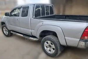 Toyota Tacoma Access Cab 2006 Silver