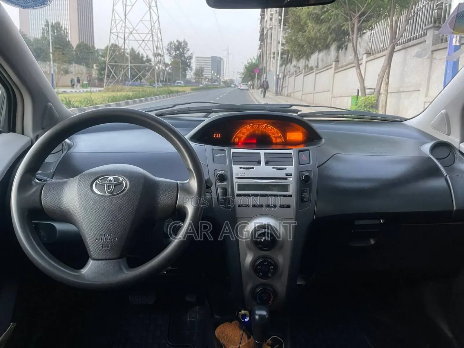 Toyota Yaris 2010 Silver