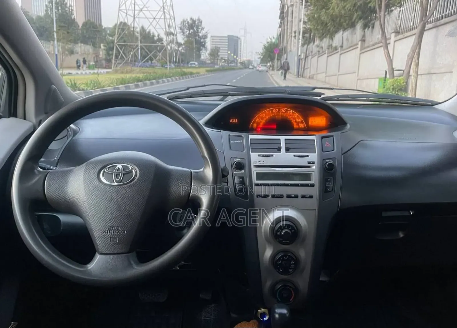 Toyota Yaris 2010 Silver