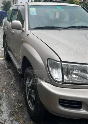 Toyota Land Cruiser 100 4.2 TD 2005 Gold