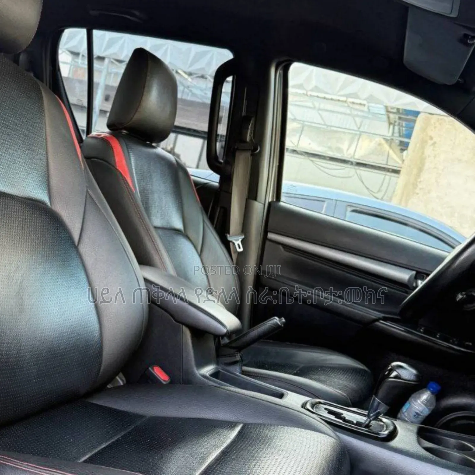 Toyota Hilux 2020 Pink