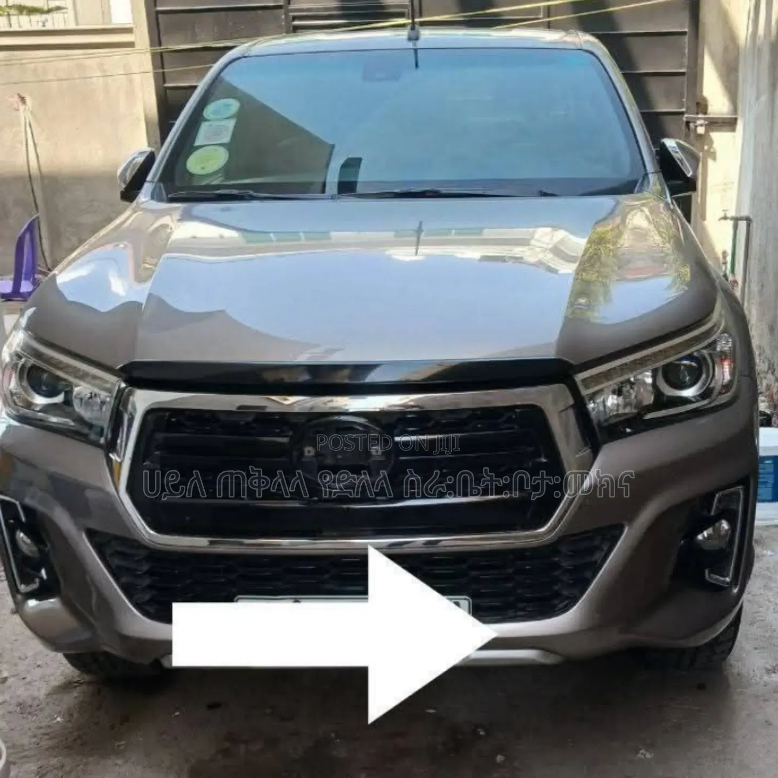 Toyota Hilux 2020 Pink