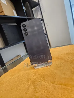 Photo - New Samsung Galaxy A25 256 GB Black