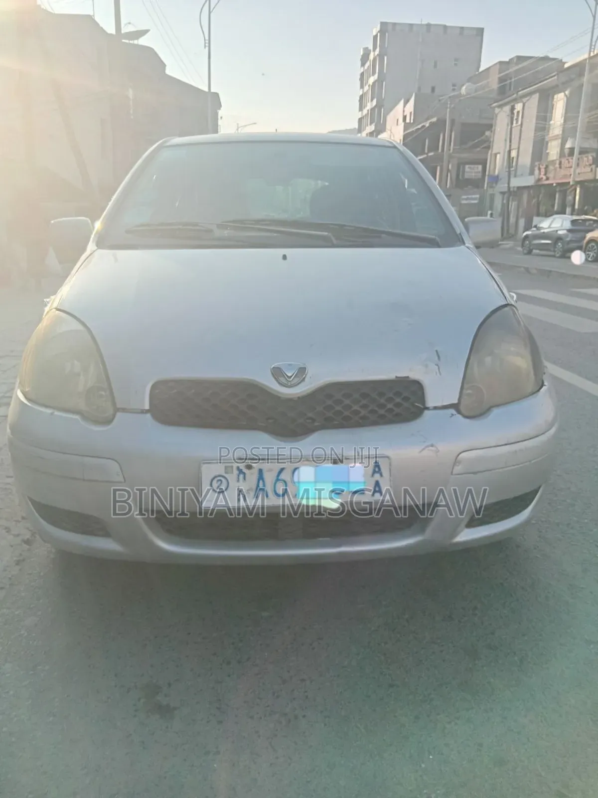 Toyota Vitz 2004 Silver