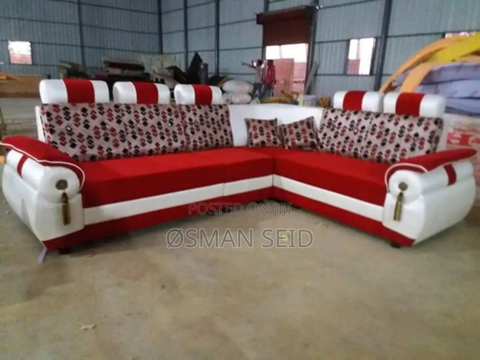 L Shape Sofa With Collectedness