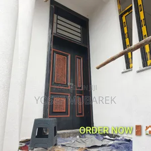 Photo - ውበትና ጥንካሬ በአንድ ላይ Victor