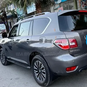 Nissan Patrol 2016 Teal