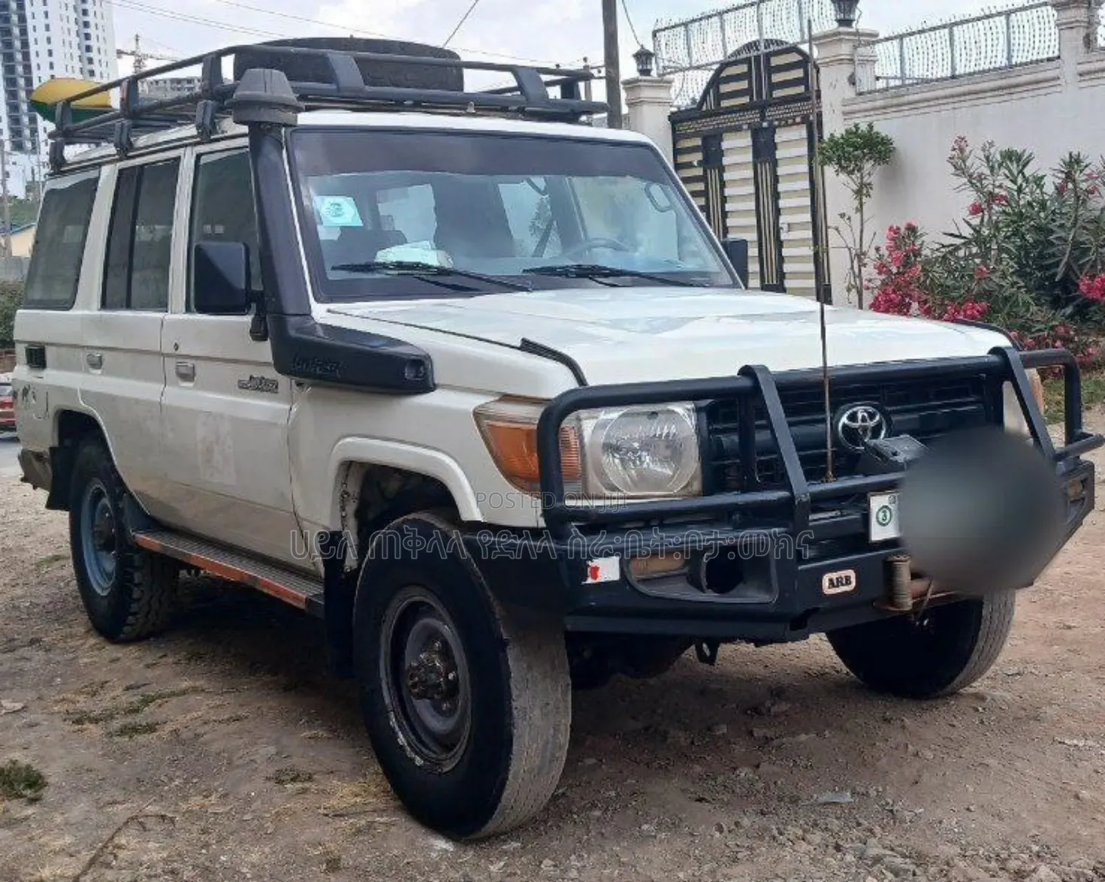 Toyota Land Cruiser 2015 White