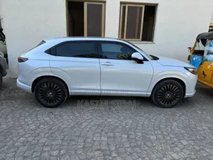 Honda e:NS1 53.6 kWh FWD 2023 White