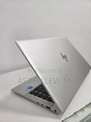 New Laptop HP EliteBook 840 G8 16GB Intel Core I5 SSD 512GB
