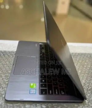 New Laptop Asus VivoBook 15 X505BA 8GB Intel Core I7 HDD 1T