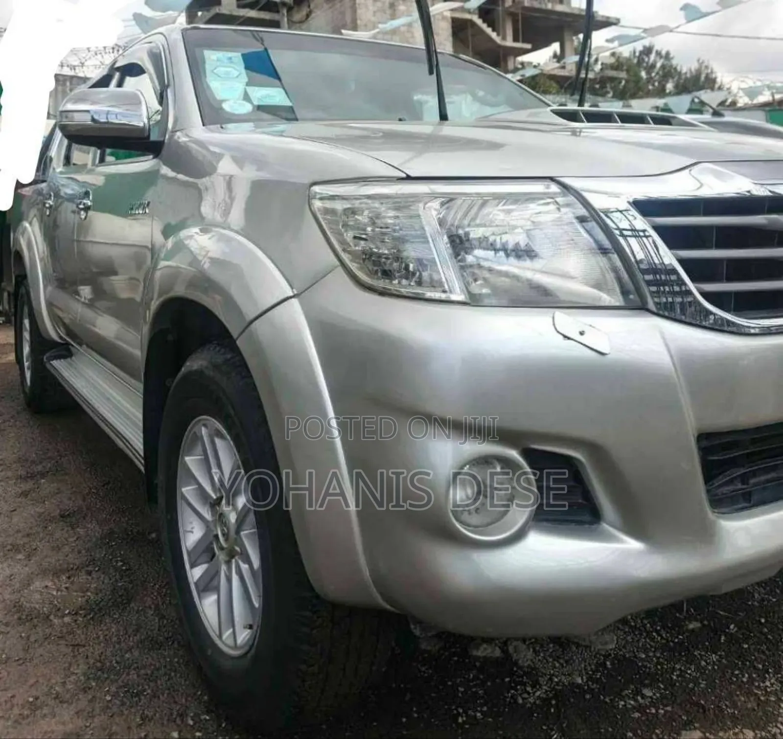 Toyota Hilux 2013 Silver
