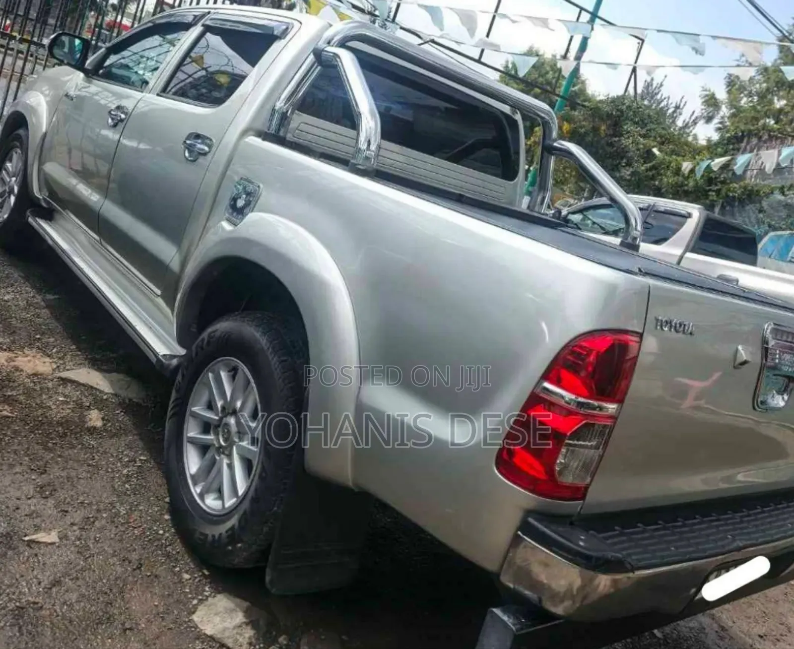 Toyota Hilux 2013 Silver