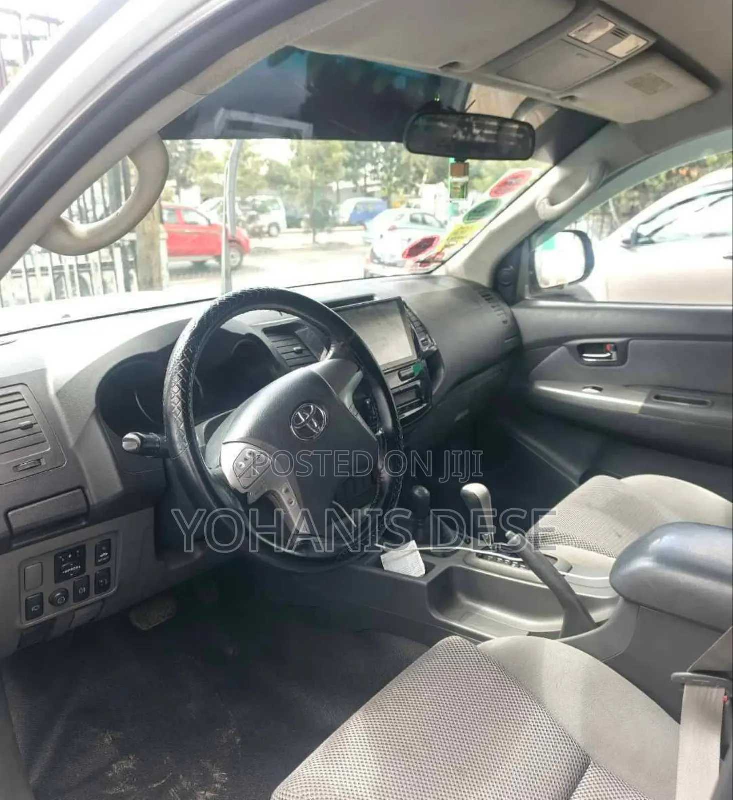 Toyota Hilux 2013 Silver