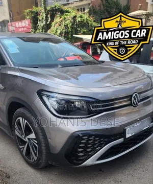 Photo - Volkswagen ID.6 2023 Beige